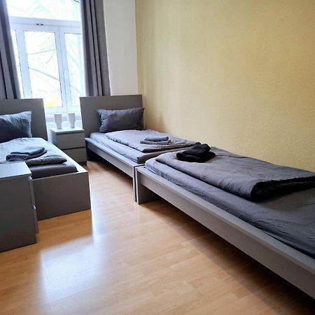 Altbauwohnung Direkt An Der Karli Mit Balkon - Netflix Inklusive Leipzig Eksteriør billede