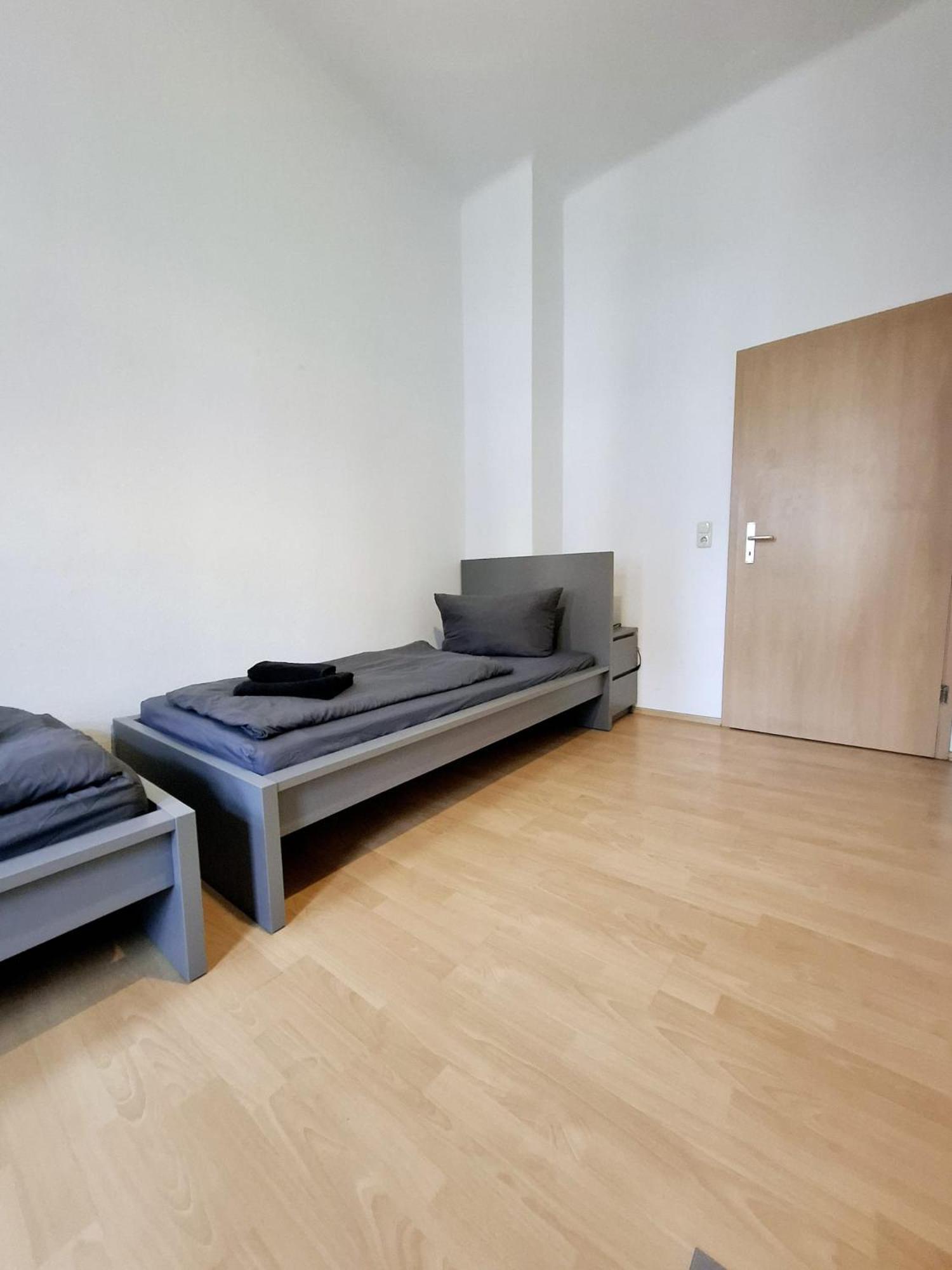 Altbauwohnung Direkt An Der Karli Mit Balkon - Netflix Inklusive Leipzig Eksteriør billede