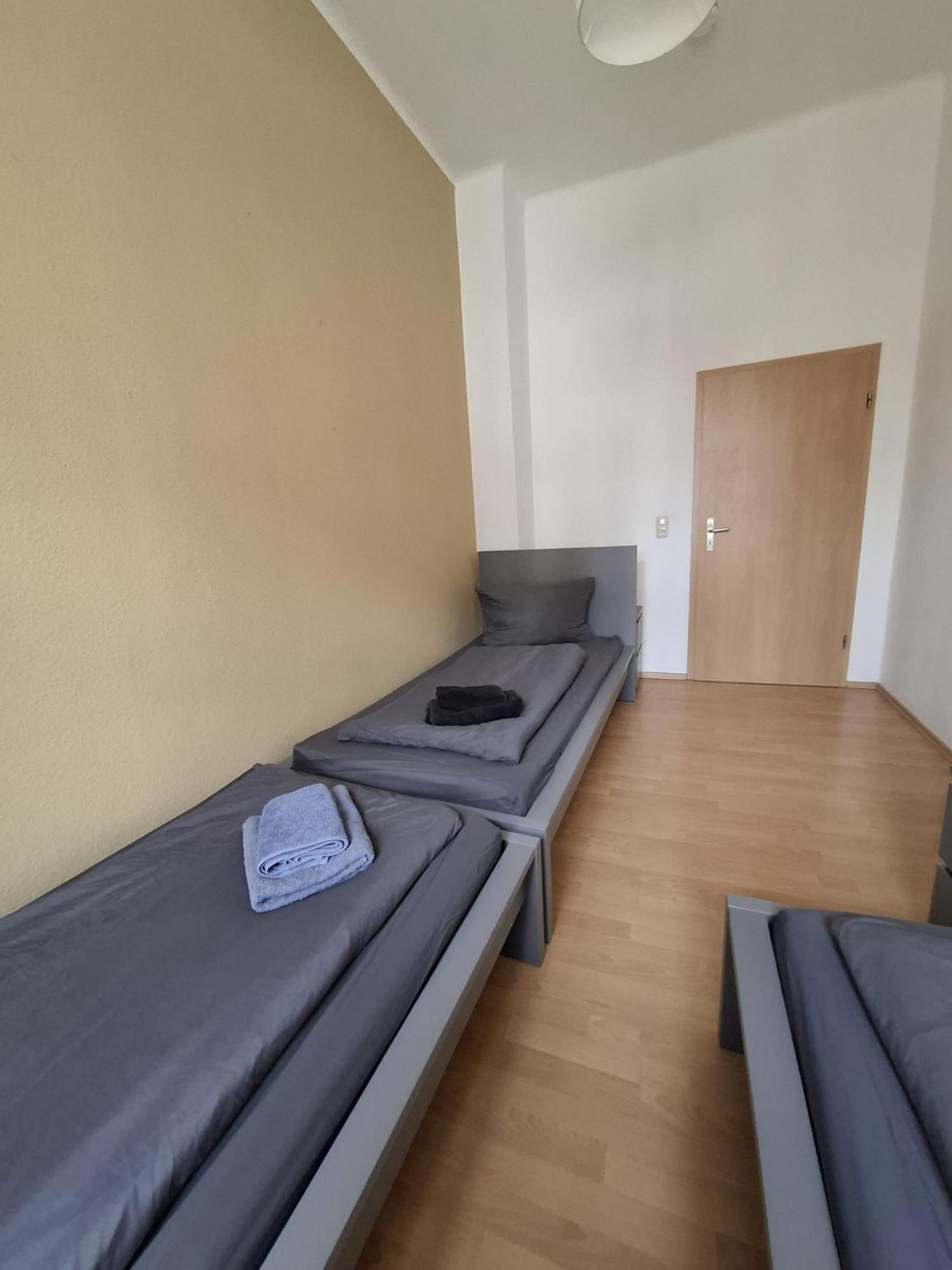 Altbauwohnung Direkt An Der Karli Mit Balkon - Netflix Inklusive Leipzig Eksteriør billede